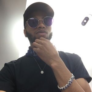 Meet your Posher, Christian